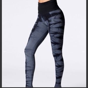 NUX leggings